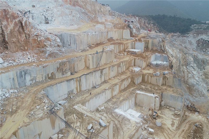 廣西白大理石礦山